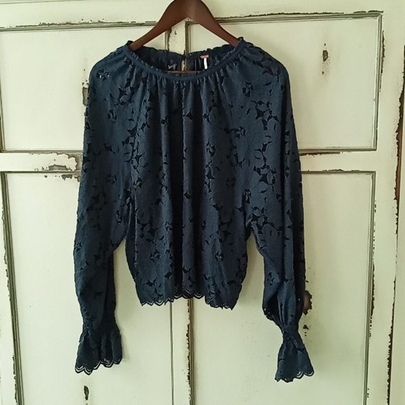 Free People Tops - Ladies free people blouse